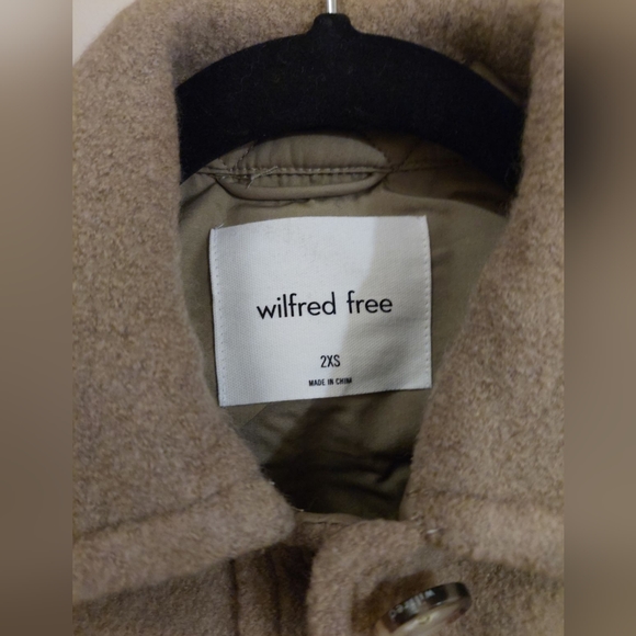 Aritzia Ganna Cropped Shacket - Picture 2 of 4